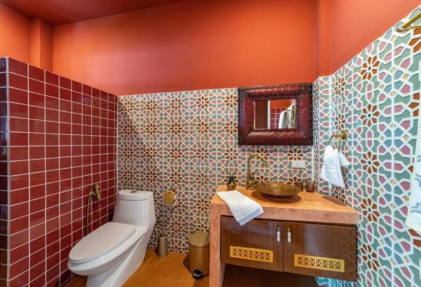 منتجع Namreka Sanctuary Wellness Retreat