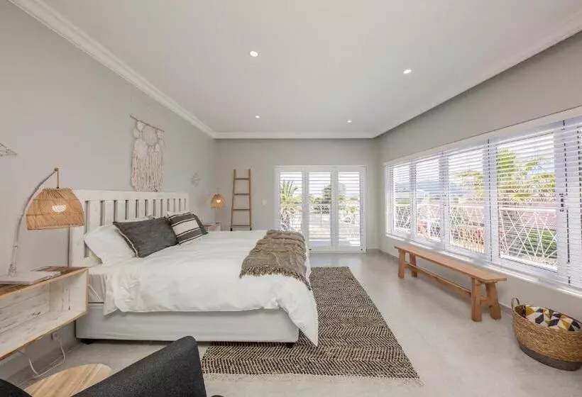 Aamiaismajoitus (B&B) The Little Palm