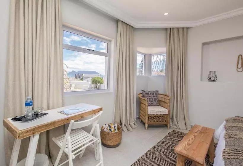 Aamiaismajoitus (B&B) The Little Palm