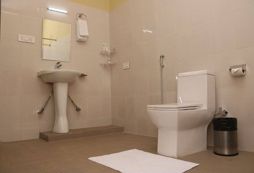 בית מלון כפרי Genx Mirzapur