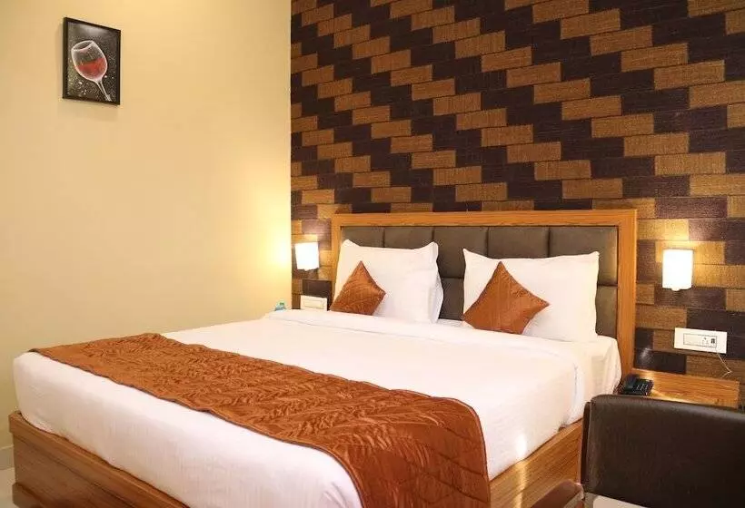 Hotelli Genx Mirzapur