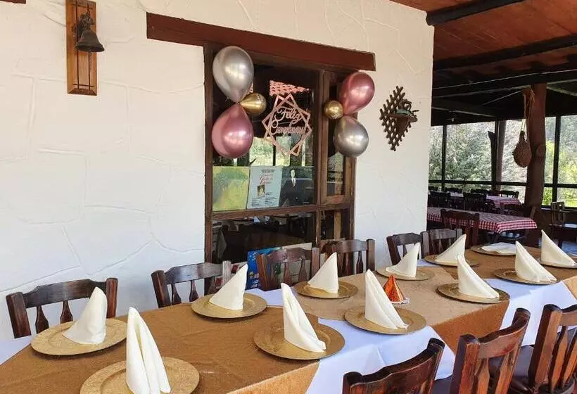 ホテル Hacienda Buenos Aires En Iza