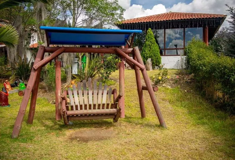 ホテル Hacienda Buenos Aires En Iza