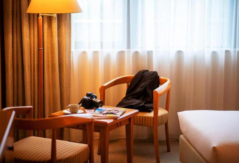 ホテル Io Alpheratz