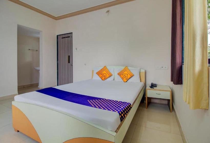 酒店 Spot On 63612 S Food Park