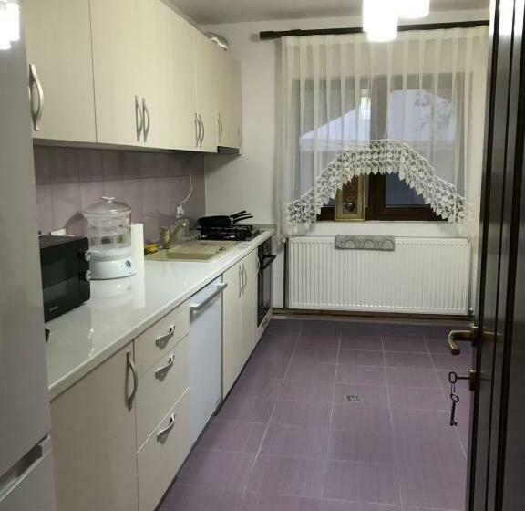 پانسیون Casa Larisa