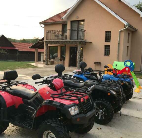 پانسیون Casa Larisa