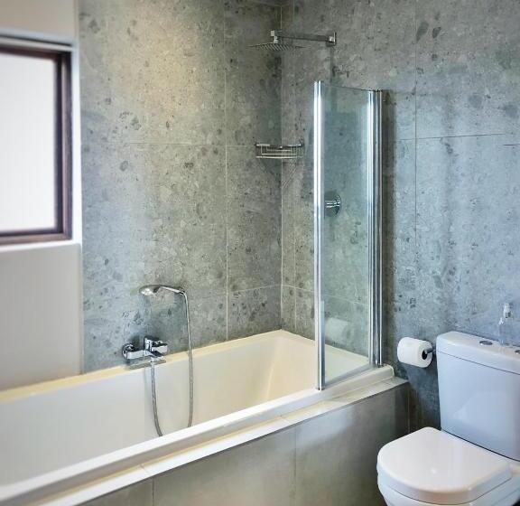 ペンション Louvre Guesthouse