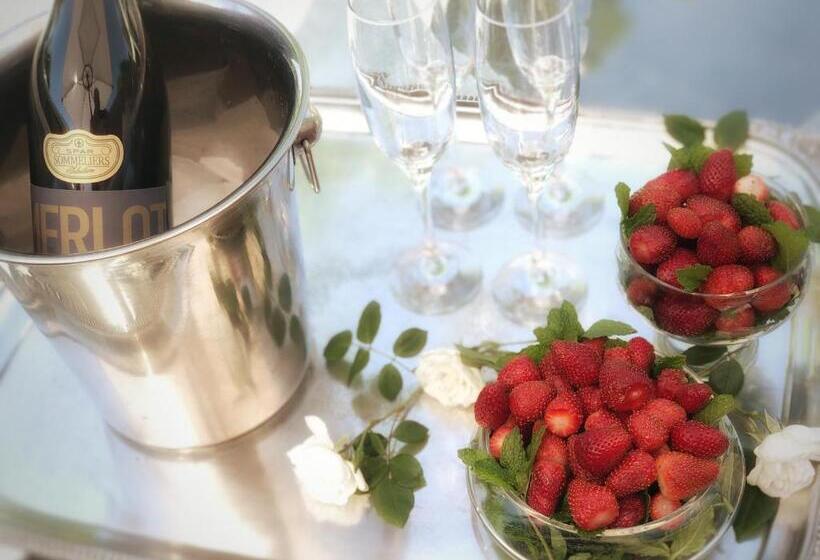 ペンション Louvre Guesthouse