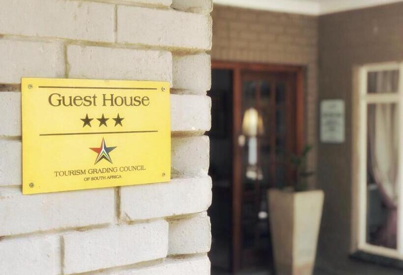ペンション Louvre Guesthouse
