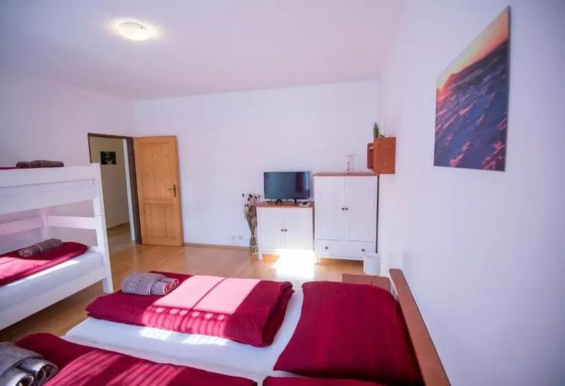 Majatalo Penzion Kryštof