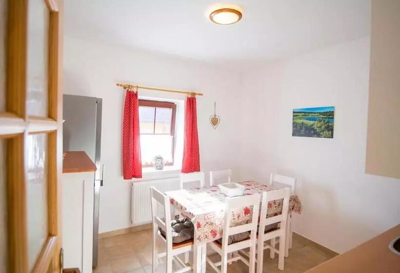 Majatalo Penzion Kryštof