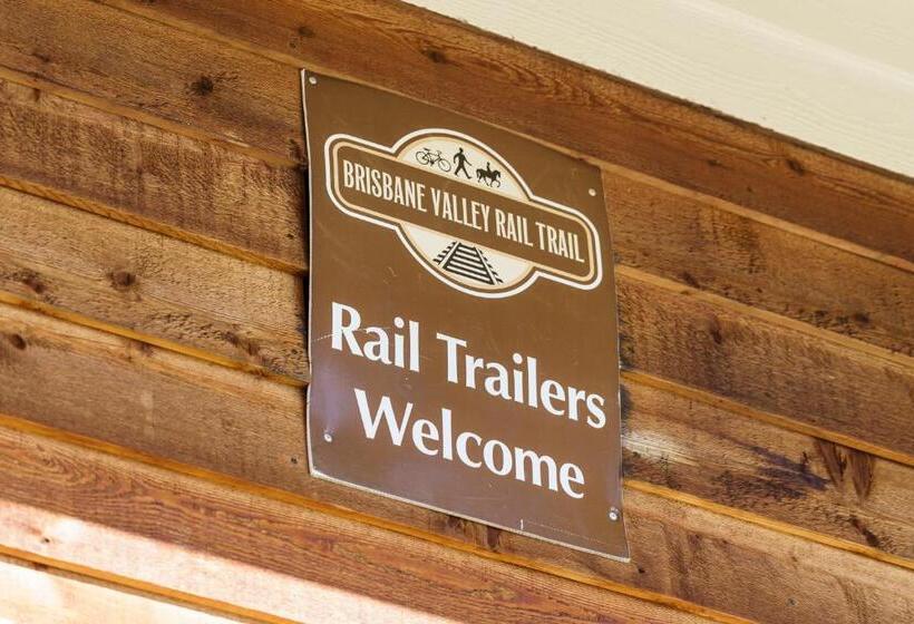 호스텔 Esk Wivenhoe Motor Inn