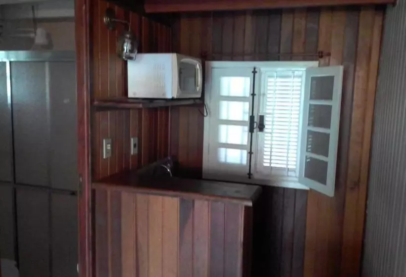 ユースホステル Pousada Casa Amarela