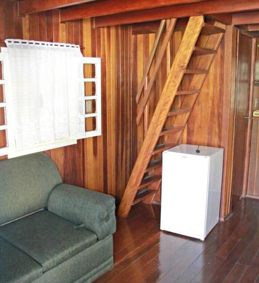 Hostel Pousada Casa Amarela