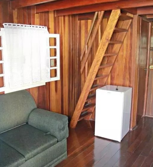 ユースホステル Pousada Casa Amarela