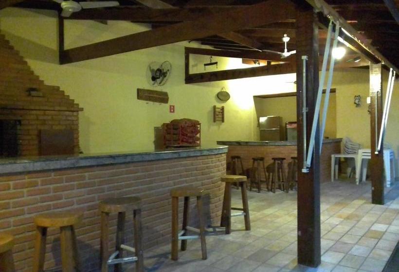 Hostel Pousada Casa Amarela