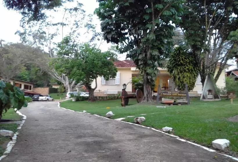 ユースホステル Pousada Casa Amarela