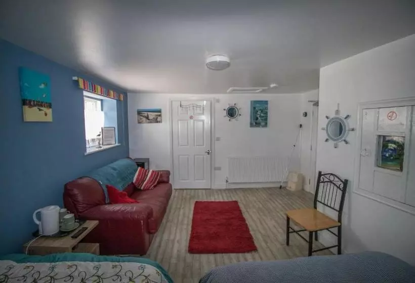 ユースホステル The Cabin Saracens Head