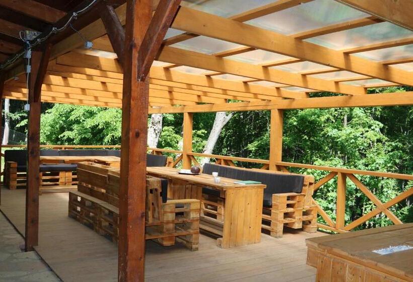 住宿加早餐  Borostyán Vendégház