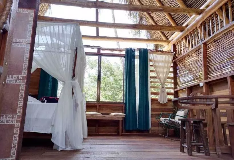 Aamiaismajoitus (B&B) Iguanitas Lodge