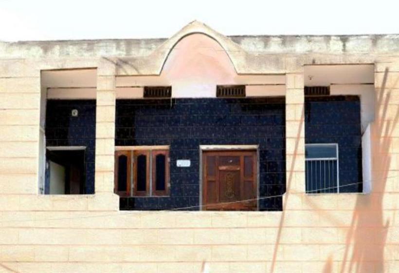 Bed and Breakfast Jash Homestay