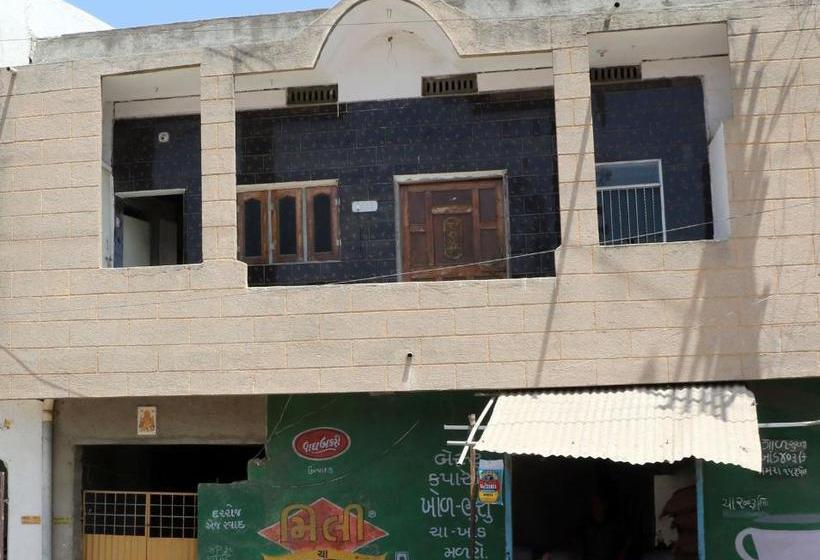 Bed and Breakfast Jash Homestay