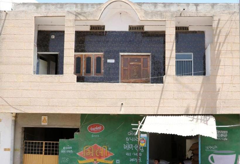 Bed and Breakfast Jash Homestay