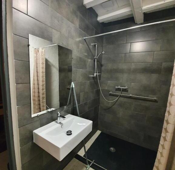 민박 Camping La Cour D Enchère