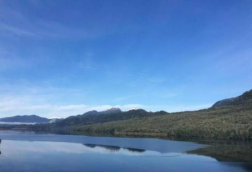 Aamiaismajoitus (B&B) Los Mañíos Del Queulat Puyuhuapi