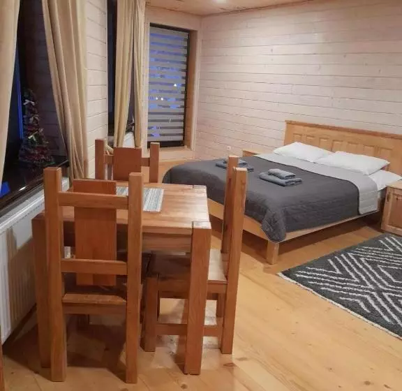 Hotel Berloga Pylypets