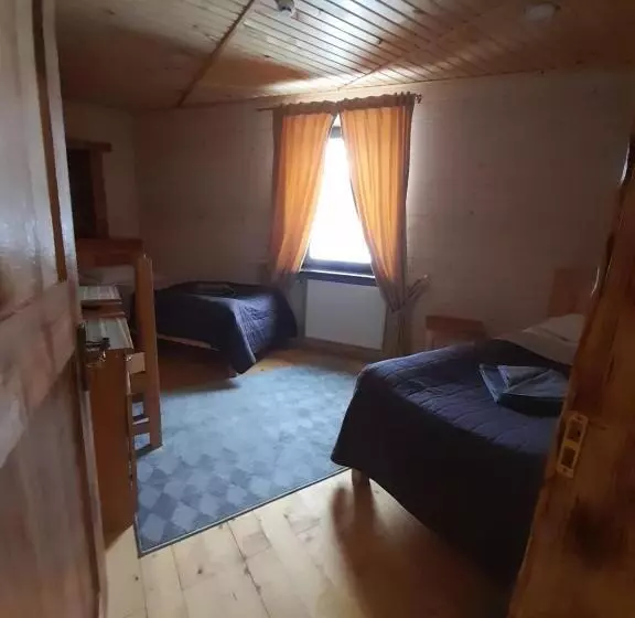 Hotel Berloga Pylypets