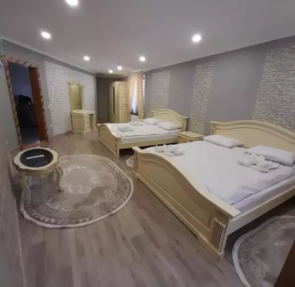 Hotel Berloga Pylypets