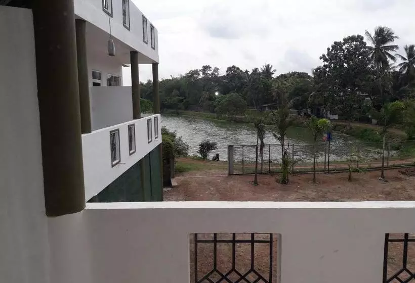 ホテル Kanora Lake Resort