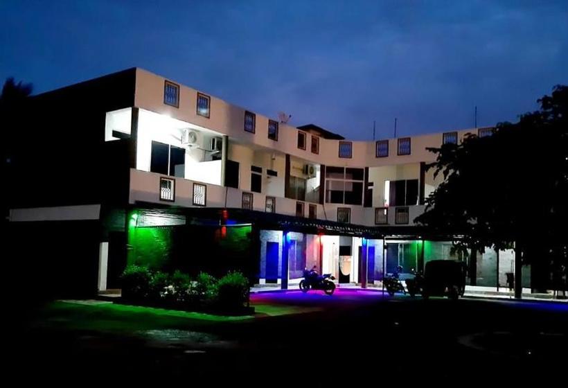 호텔 Kanora Lake Resort