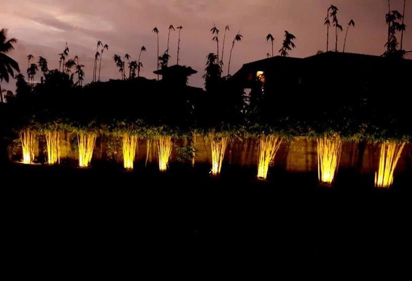 호텔 Kanora Lake Resort