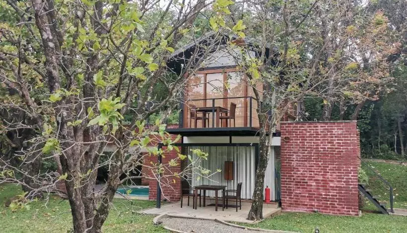 Hotelli Sennya Resorts