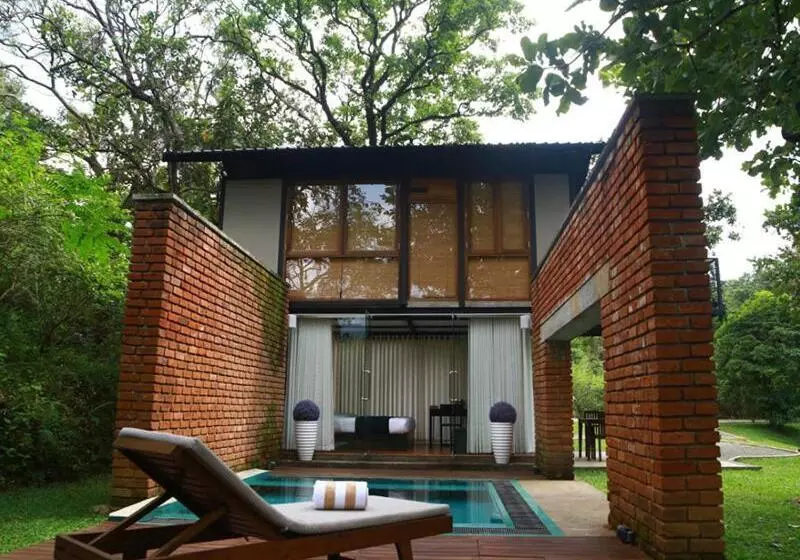 Hotelli Sennya Resorts