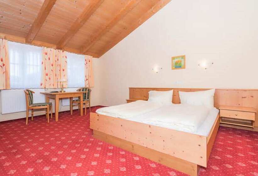 Hotelli Zum Kirchenwirt