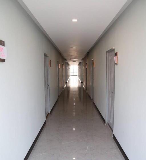 پانسیون Ben At Salaya