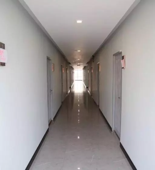 Majatalo Ben At Salaya