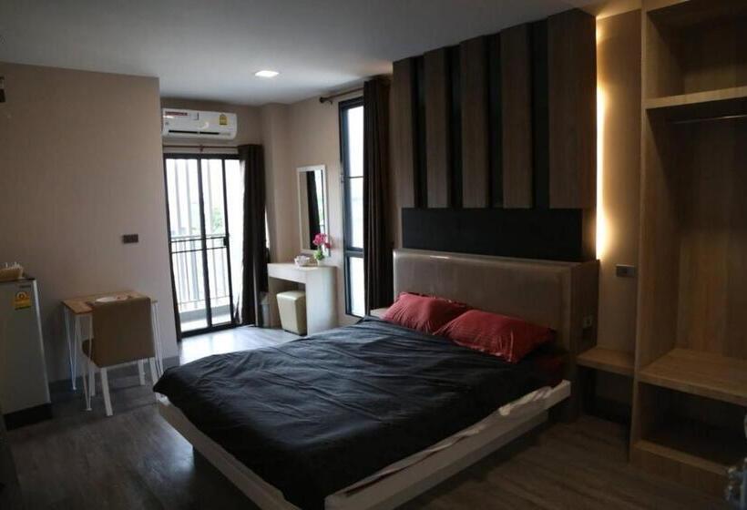 پانسیون Ben At Salaya