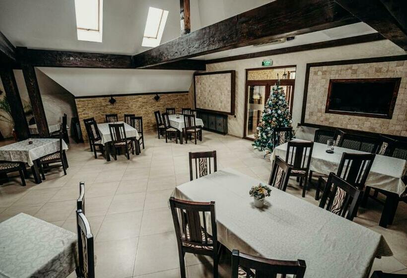 پانسیون Complex Hanul Cavalerului