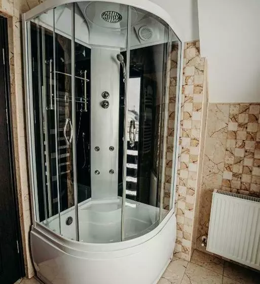 Majatalo Complex Hanul Cavalerului