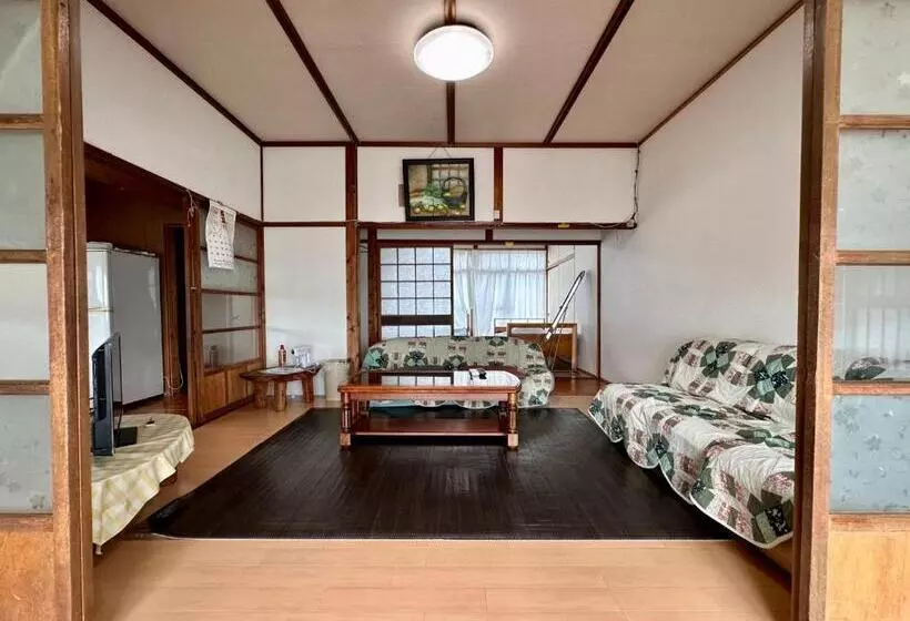 Majatalo Guest House Island