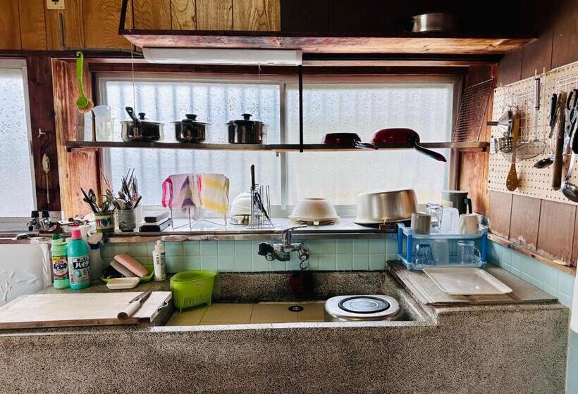 פנסיון Guest House Island