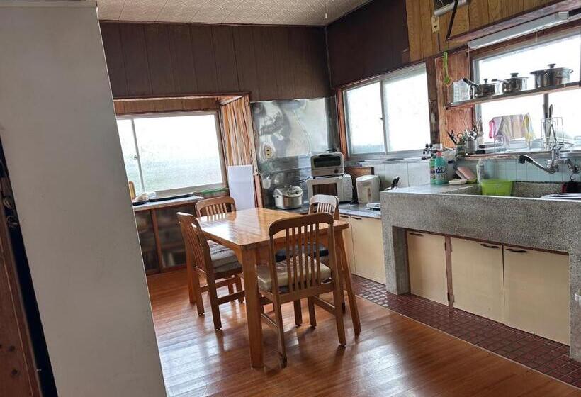 פנסיון Guest House Island