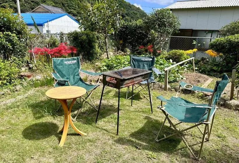 Majatalo Guest House Island