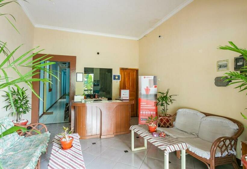 بنسيون Reddoorz Syariah @ Sakinah Guesthouse