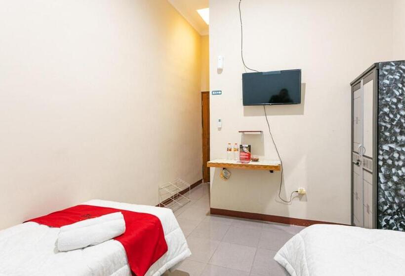 بنسيون Reddoorz Syariah @ Sakinah Guesthouse